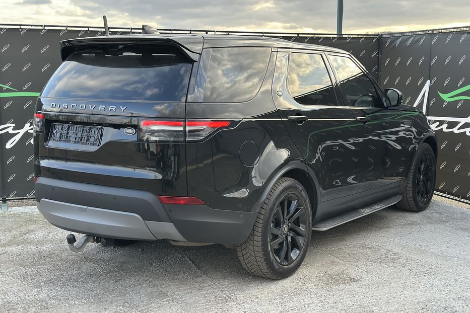 Продам Land Rover Discovery 5 2018 года в Киеве