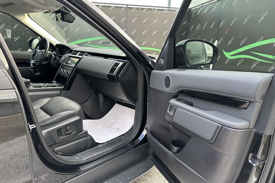 Продам Land Rover Discovery 5 2018 года в Киеве