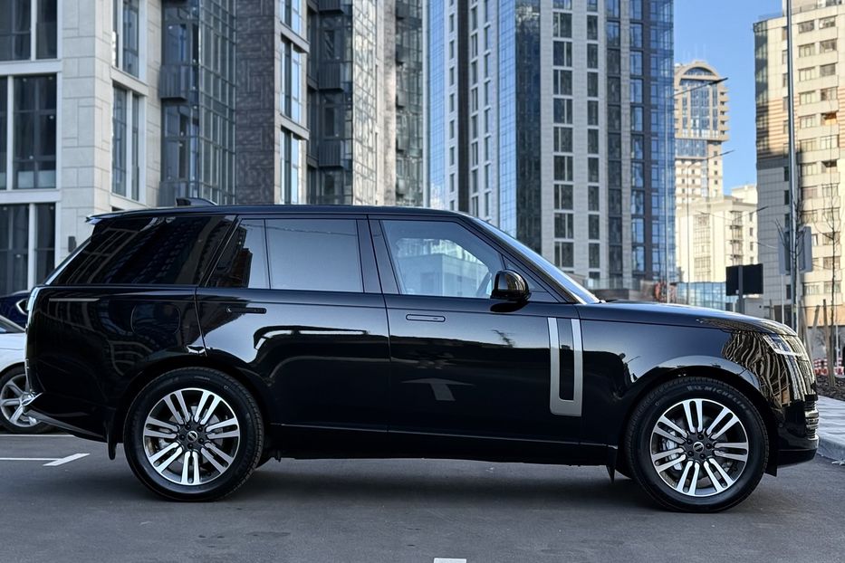 Продам Land Rover Range Rover D300 HSE 2023 года в Киеве