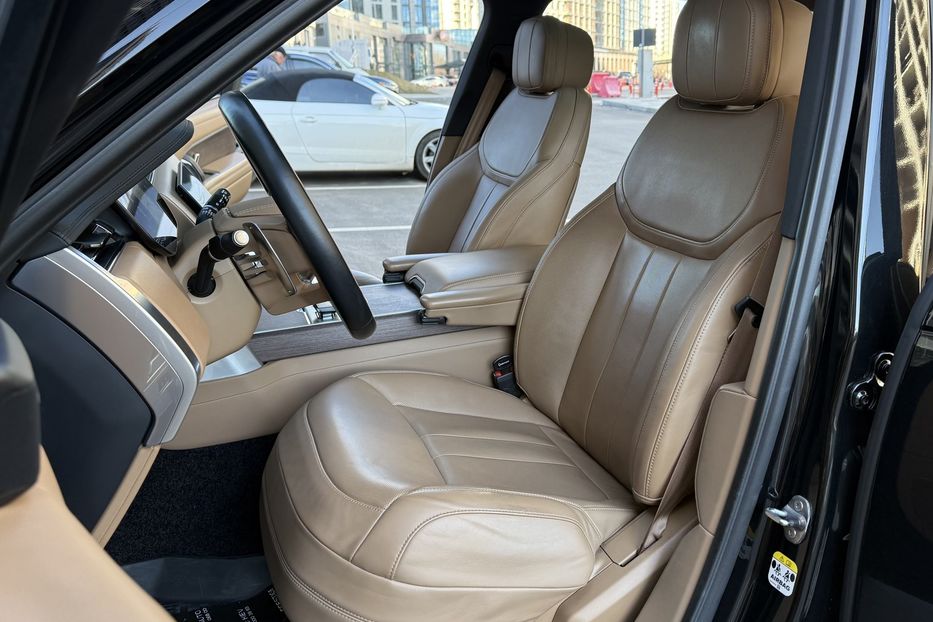 Продам Land Rover Range Rover D300 HSE 2023 года в Киеве