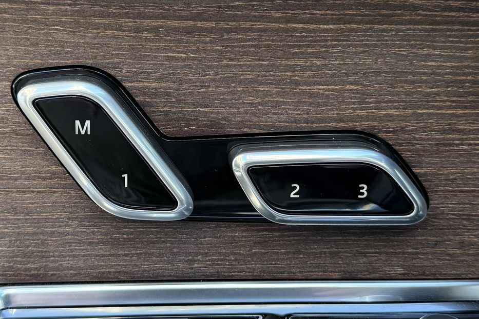 Продам Land Rover Range Rover D300 HSE 2023 года в Киеве