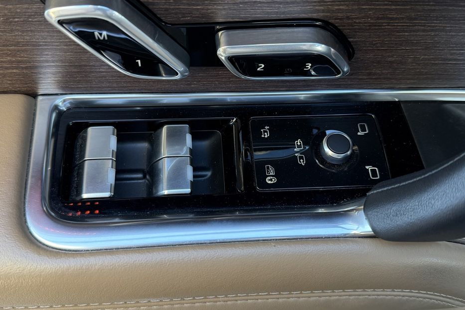 Продам Land Rover Range Rover D300 HSE 2023 года в Киеве