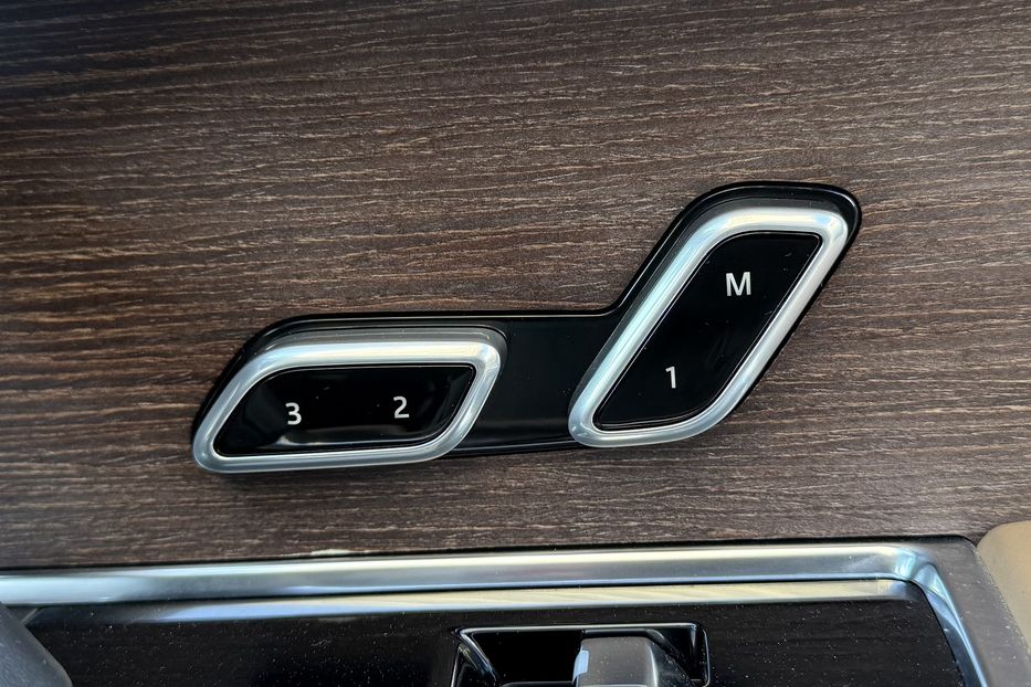 Продам Land Rover Range Rover D300 HSE 2023 года в Киеве