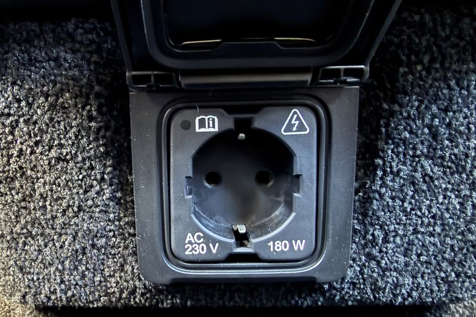 Продам Land Rover Range Rover D300 HSE 2023 года в Киеве