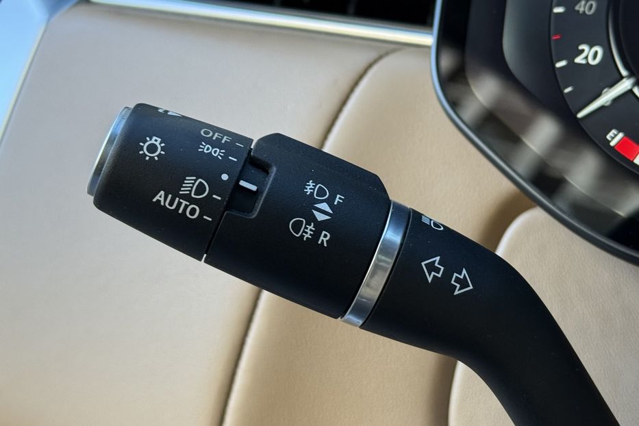 Продам Land Rover Range Rover D300 HSE 2023 года в Киеве