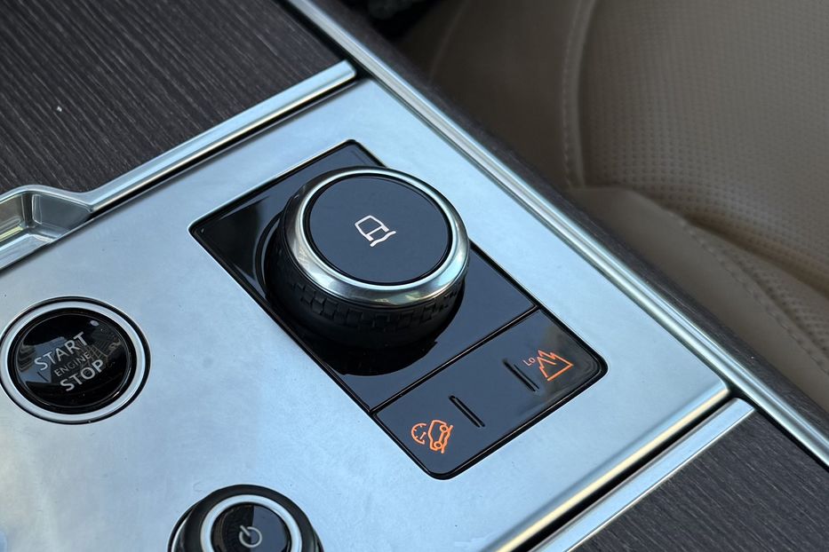 Продам Land Rover Range Rover D300 HSE 2023 года в Киеве