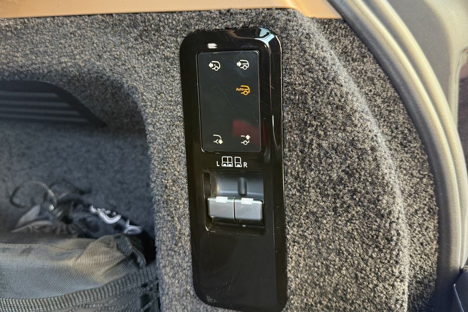 Продам Land Rover Range Rover D300 HSE 2023 года в Киеве