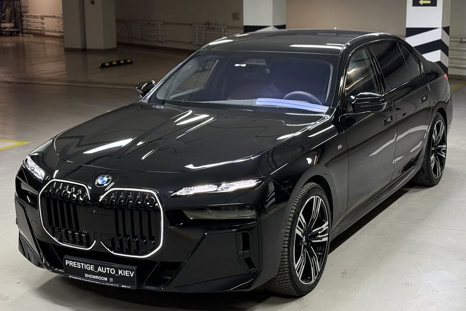 Продам BMW 740 740d Steptronic xDrive 2024 года в Киеве