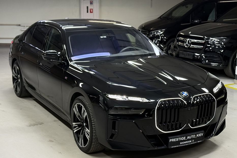 Продам BMW 740 740d Steptronic xDrive 2024 года в Киеве