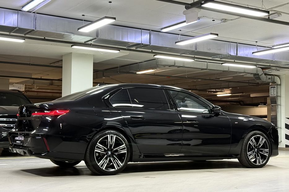 Продам BMW 740 740d Steptronic xDrive 2024 года в Киеве