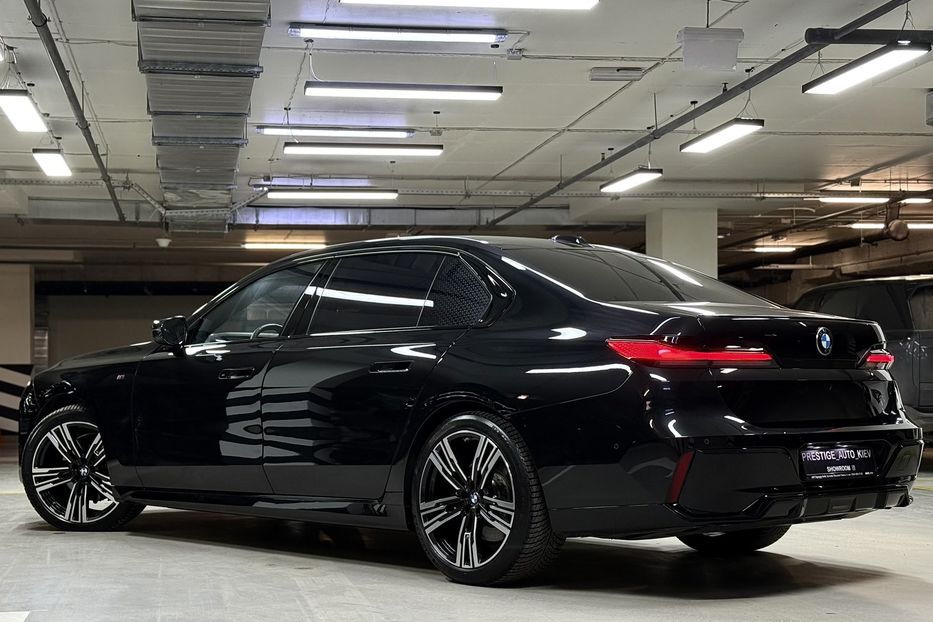 Продам BMW 740 740d Steptronic xDrive 2024 года в Киеве