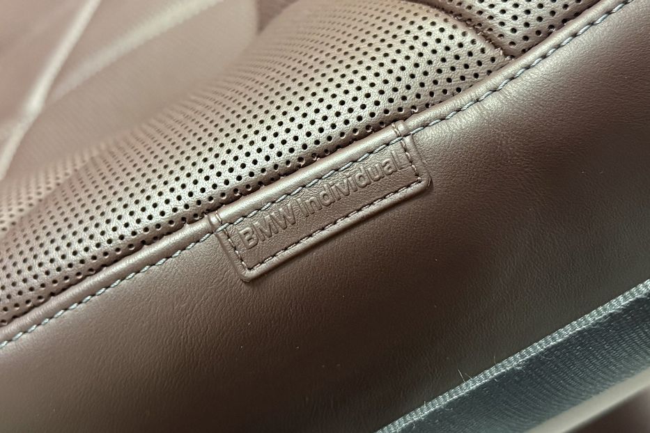 Продам BMW 740 740d Steptronic xDrive 2024 года в Киеве