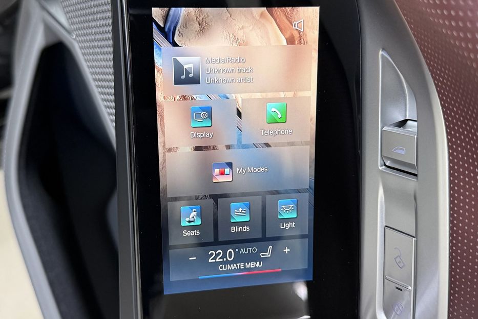 Продам BMW 740 740d Steptronic xDrive 2024 года в Киеве