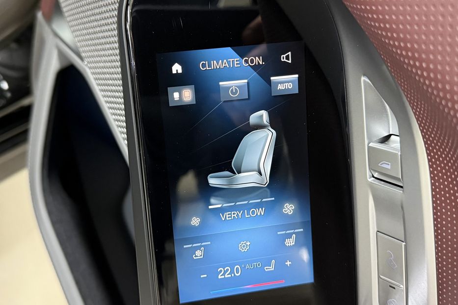 Продам BMW 740 740d Steptronic xDrive 2024 года в Киеве