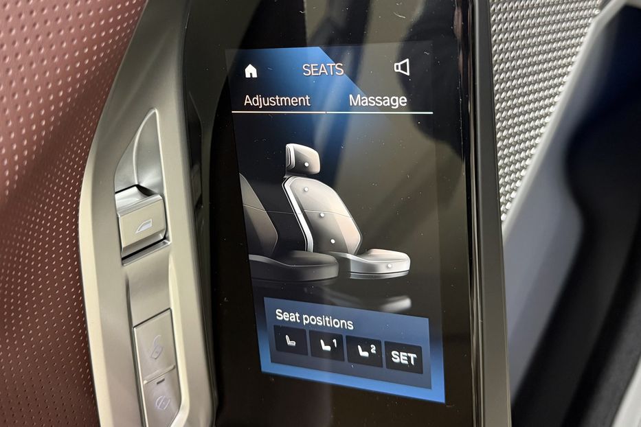 Продам BMW 740 740d Steptronic xDrive 2024 года в Киеве