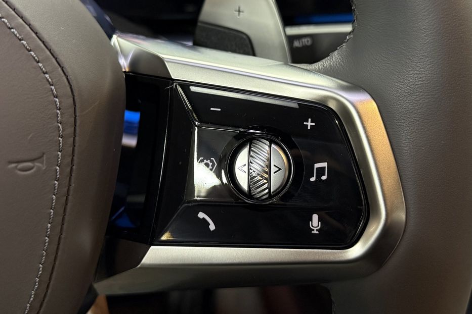 Продам BMW 740 740d Steptronic xDrive 2024 года в Киеве