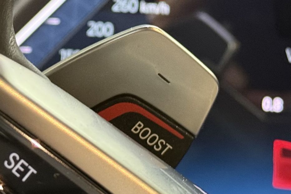 Продам BMW 740 740d Steptronic xDrive 2024 года в Киеве