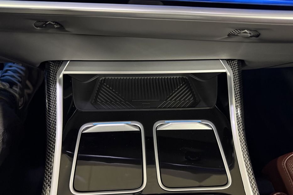 Продам BMW 740 740d Steptronic xDrive 2024 года в Киеве