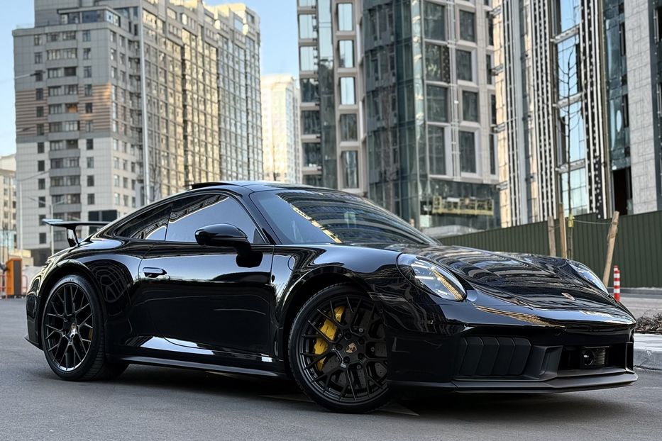 Продам Porsche 911 CARRERA 4 GTS 2025 года в Киеве