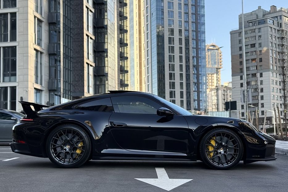 Продам Porsche 911 CARRERA 4 GTS 2025 года в Киеве