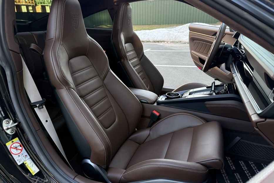 Продам Porsche 911 CARRERA 4 GTS 2025 года в Киеве