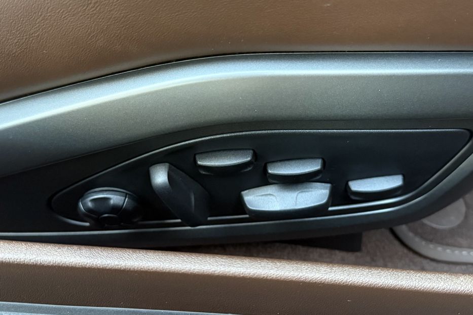 Продам Porsche 911 CARRERA 4 GTS 2025 года в Киеве