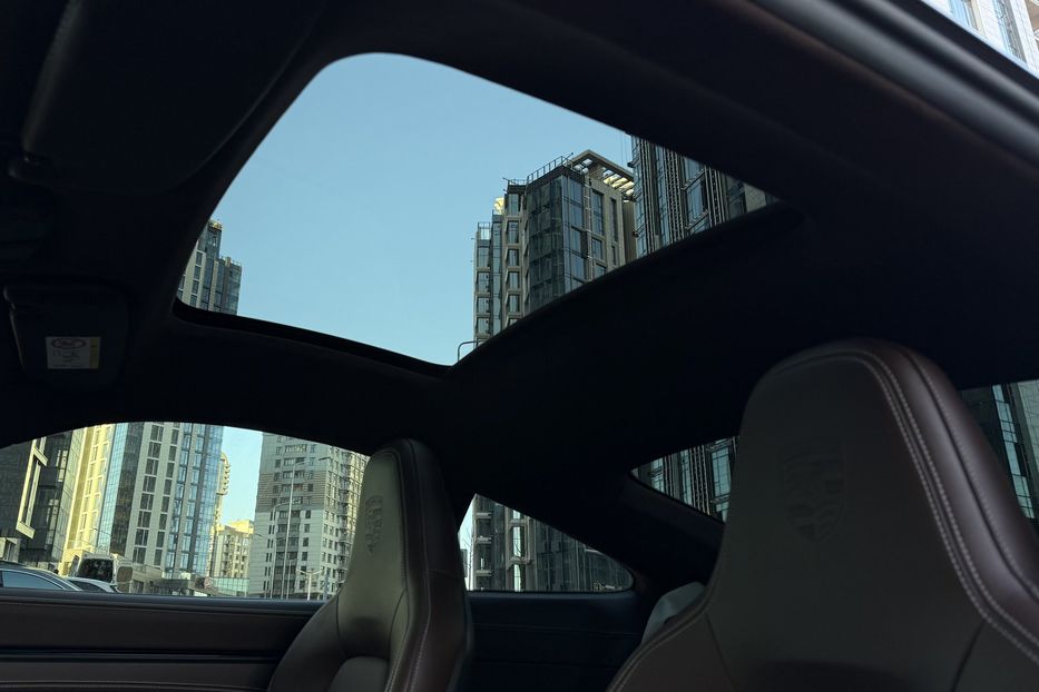 Продам Porsche 911 CARRERA 4 GTS 2025 года в Киеве