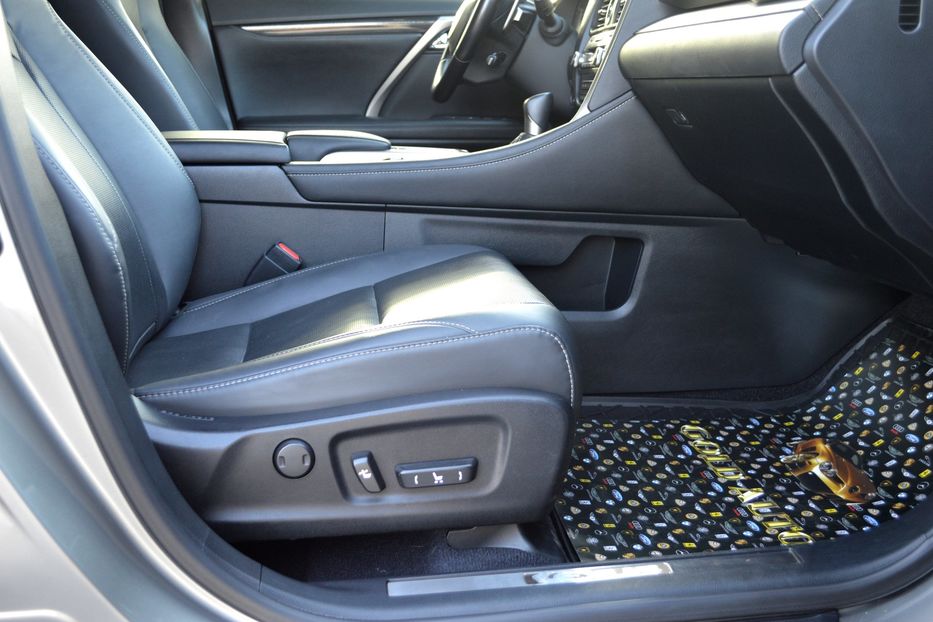 Продам Lexus RX 300 Business 2021 года в Одессе