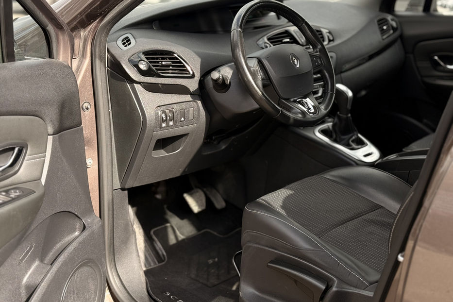 Продам Renault Grand Scenic 1.5 dCi EDC (110 к.с.) 7s 2013 года в Киеве