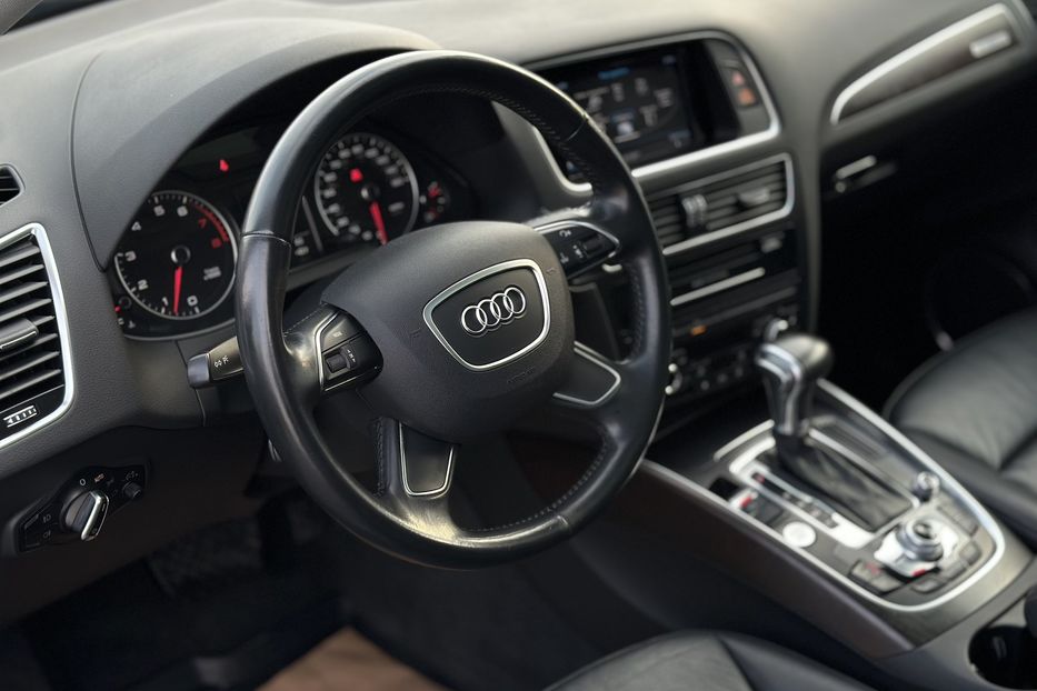 Продам Audi Q5 2015 года в Луцке