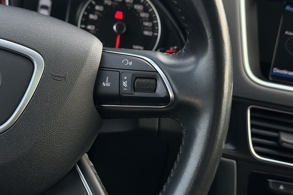 Продам Audi Q5 2015 года в Луцке