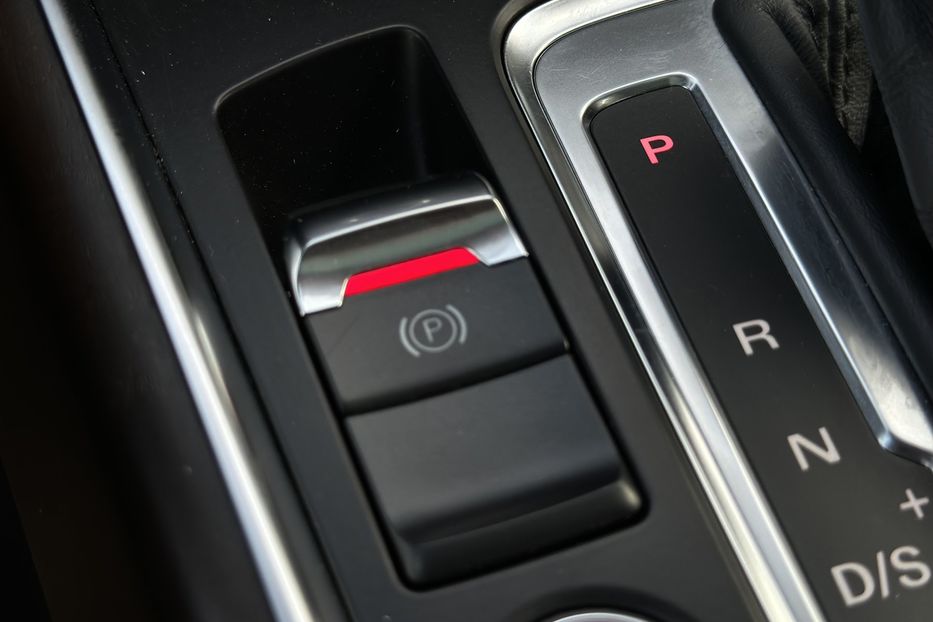 Продам Audi Q5 2015 года в Луцке