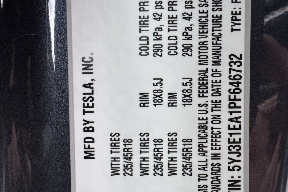 Продам Tesla Model 3 (COMIS) 2023 года в г. Умань, Черкасская область