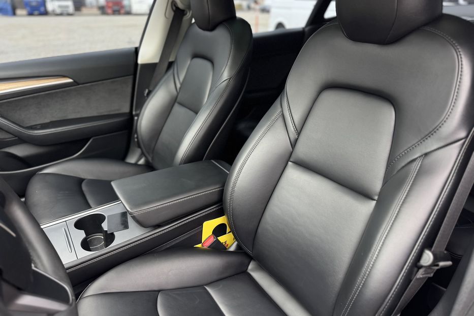 Продам Tesla Model 3 (COMIS) 2023 года в г. Умань, Черкасская область