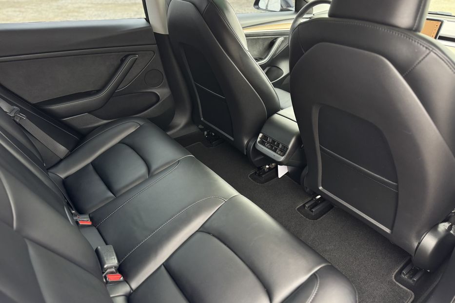 Продам Tesla Model 3 (COMIS) 2023 года в г. Умань, Черкасская область