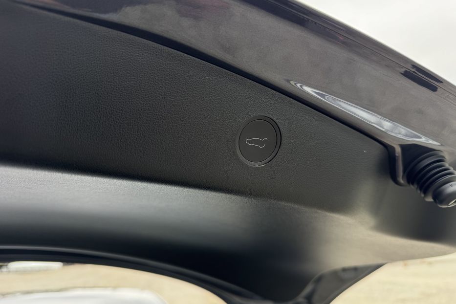 Продам Tesla Model 3 (COMIS) 2023 года в г. Умань, Черкасская область