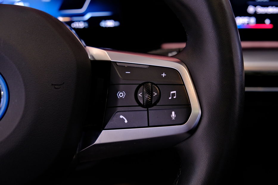 Продам BMW iX1 eDrive20 2024 года в Одессе