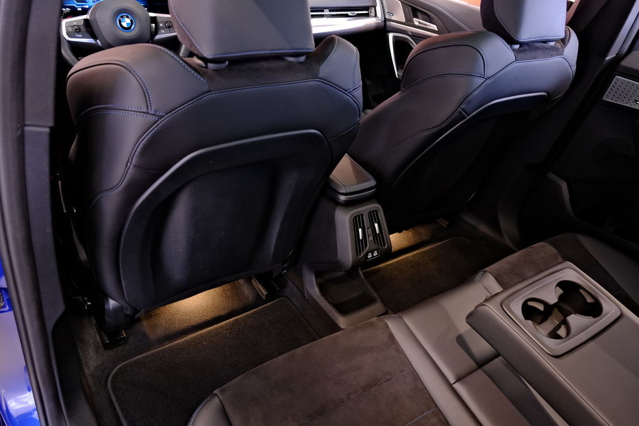 Продам BMW iX1 eDrive20 2024 года в Одессе