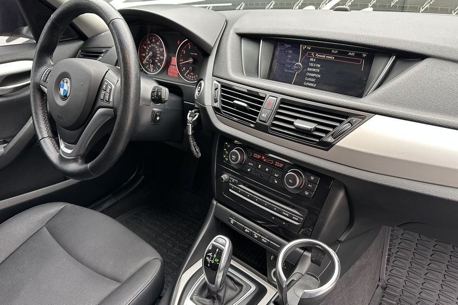 Продам BMW X1 xdrive28i 2012 года в Киеве