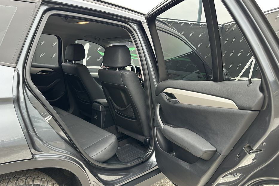 Продам BMW X1 xdrive28i 2012 года в Киеве