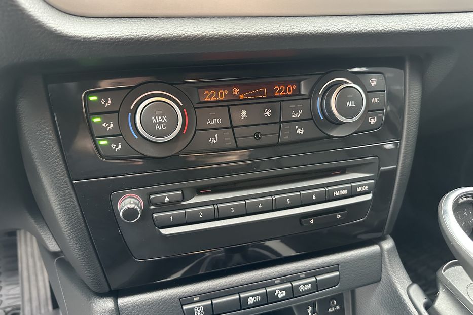 Продам BMW X1 xdrive28i 2012 года в Киеве