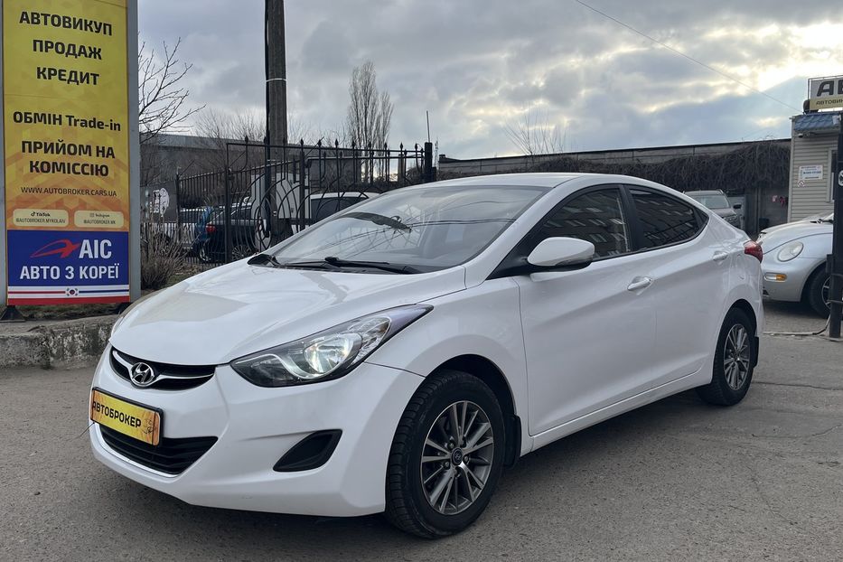 Продам Hyundai Elantra Офіційна 2013 года в Николаеве