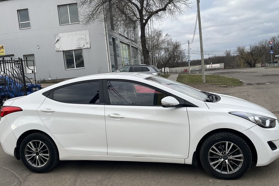 Продам Hyundai Elantra Офіційна 2013 года в Николаеве