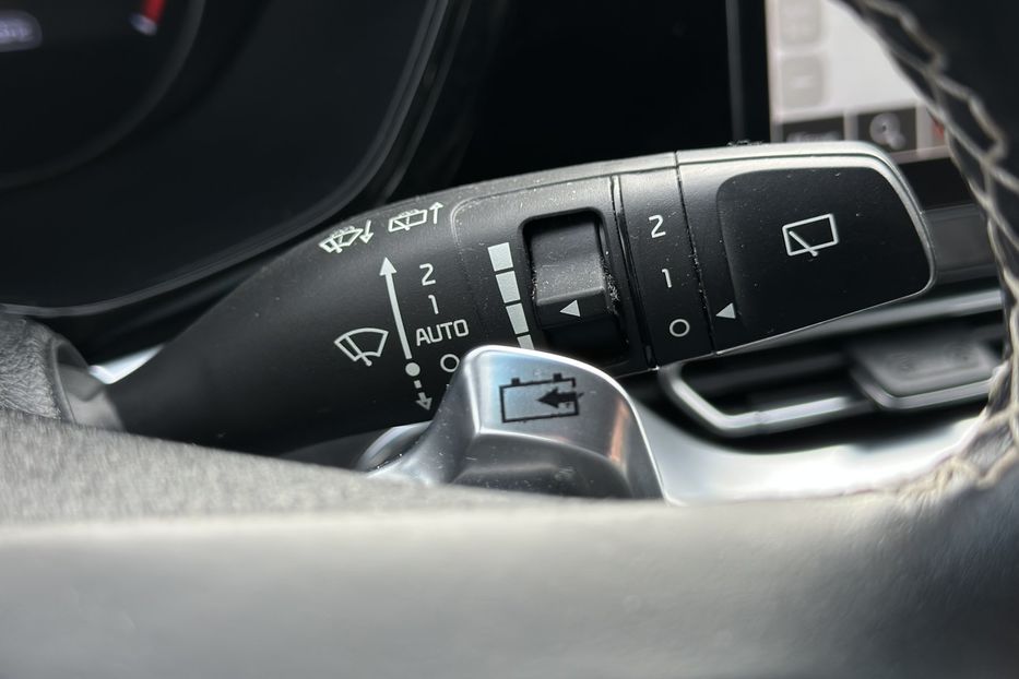 Продам Kia Niro 2020 года в Луцке