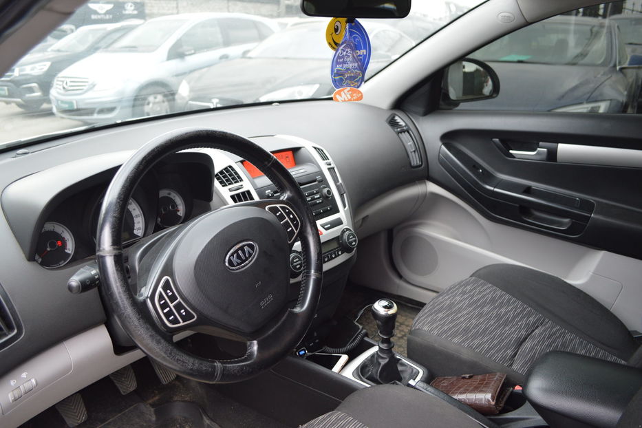 Продам Kia Ceed 2009 года в Одессе