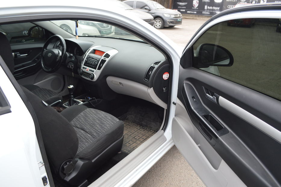 Продам Kia Ceed 2009 года в Одессе