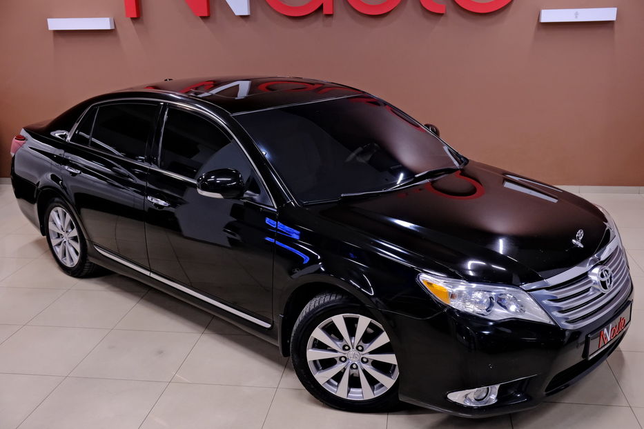 Продам Toyota Avalon 2010 года в Одессе