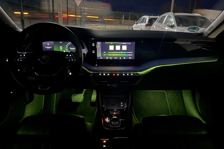 Продам Skoda Octavia А8 2.0TDI 150к.с ВЕБАСТО МАСАЖ 2021 года в Львове