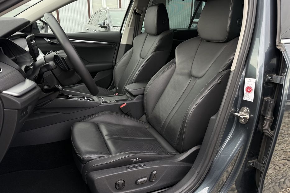 Продам Skoda Octavia А8 2.0TDI 150к.с ВЕБАСТО МАСАЖ 2021 года в Львове