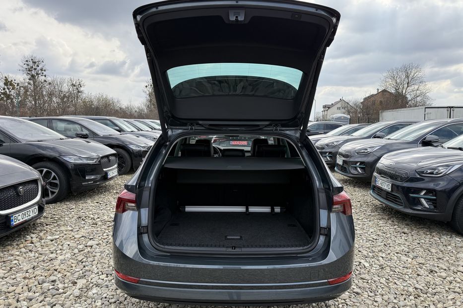 Продам Skoda Octavia А8 2.0TDI 150к.с ВЕБАСТО МАСАЖ 2021 года в Львове